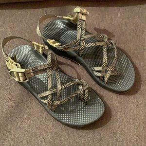 Women’s Chaco outdoor sandals 🥰